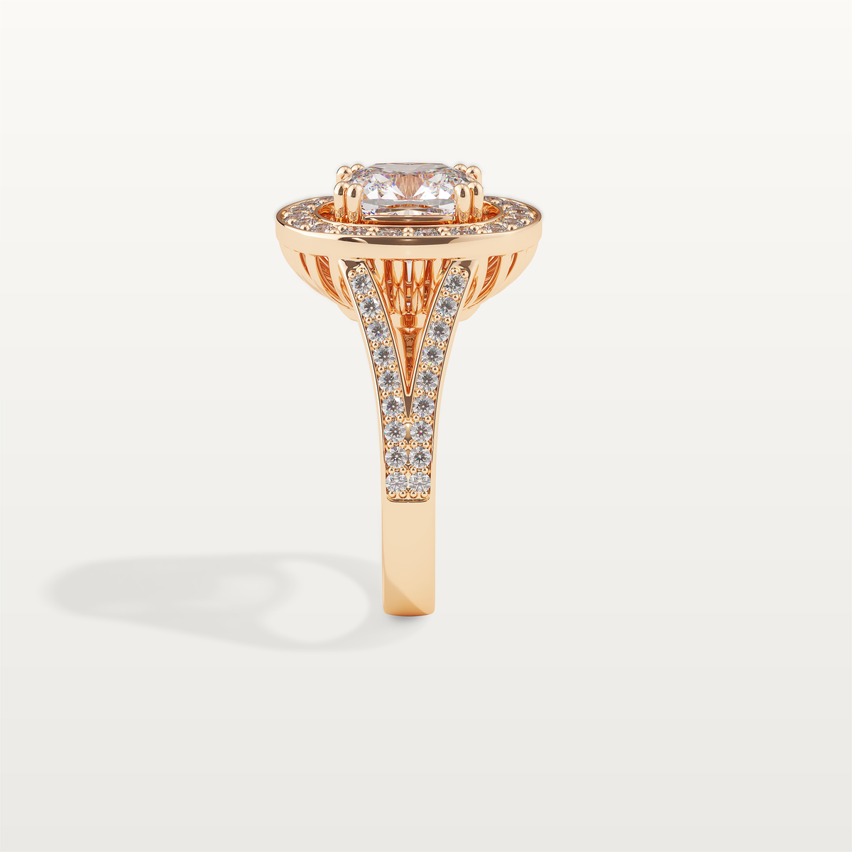Cusion Halo Diamond Ring