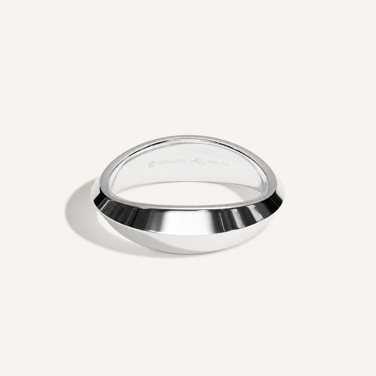 Crest Band Ring