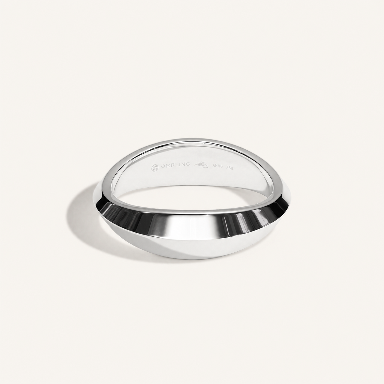 Crest Band Ring