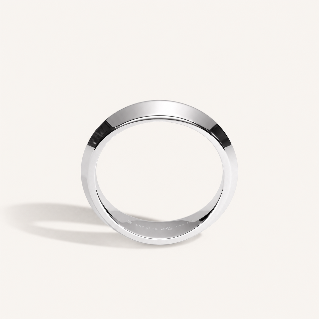 Crest Band Ring