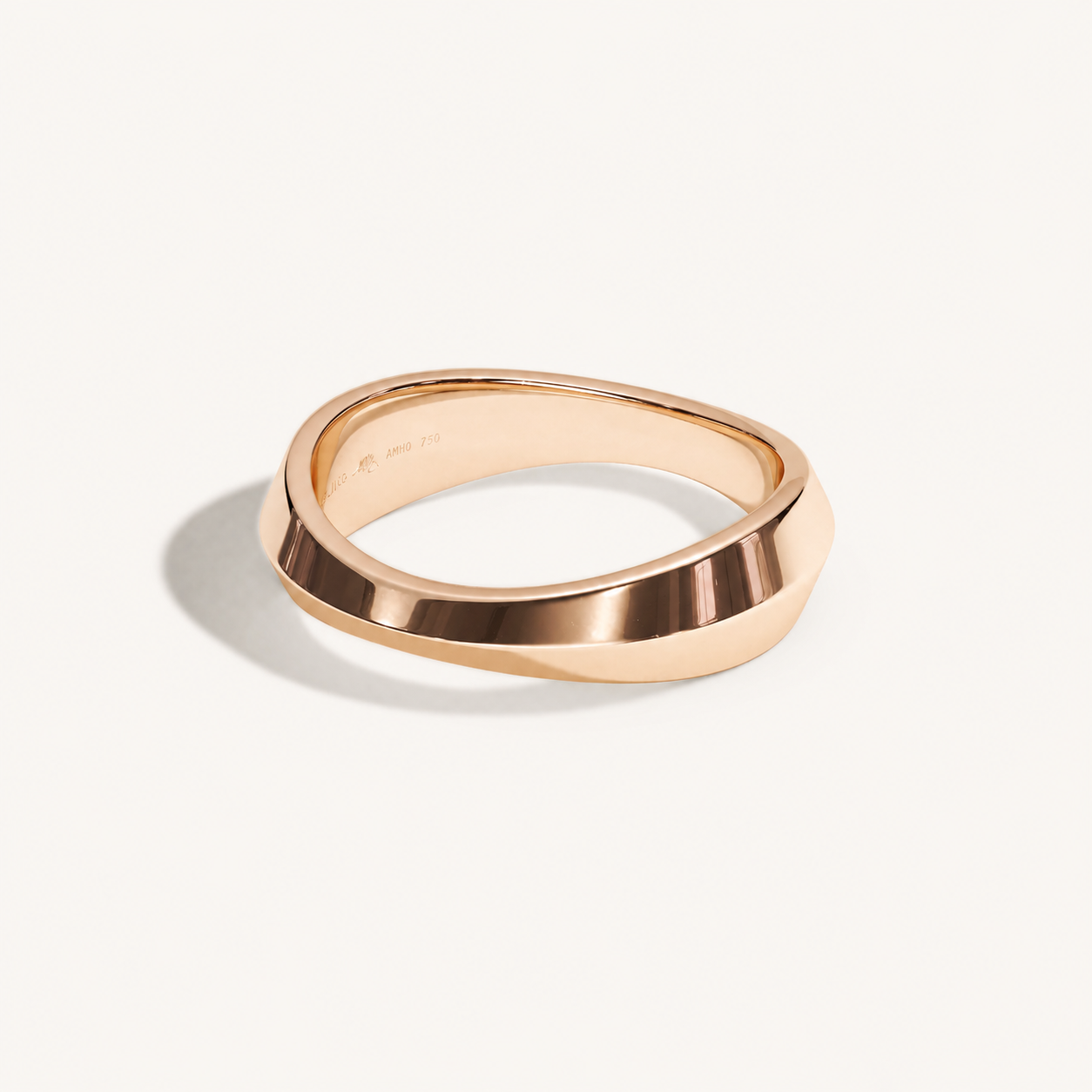 Crest Band Ring