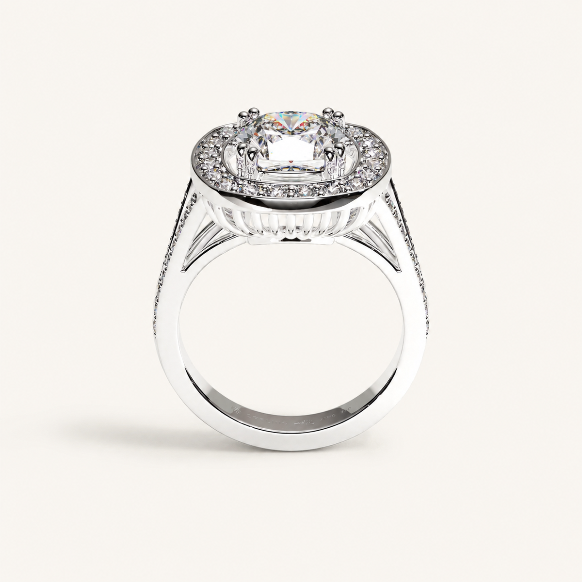 Cusion Halo Diamond Ring