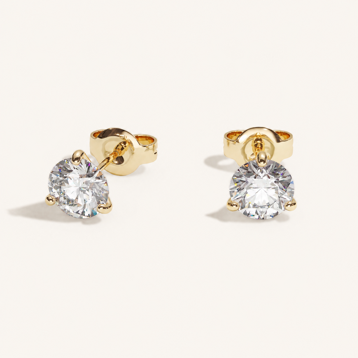 TRUINE DIAMOND STUDS