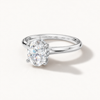 Ovelia 18K white gold, subtle Orrling engraving