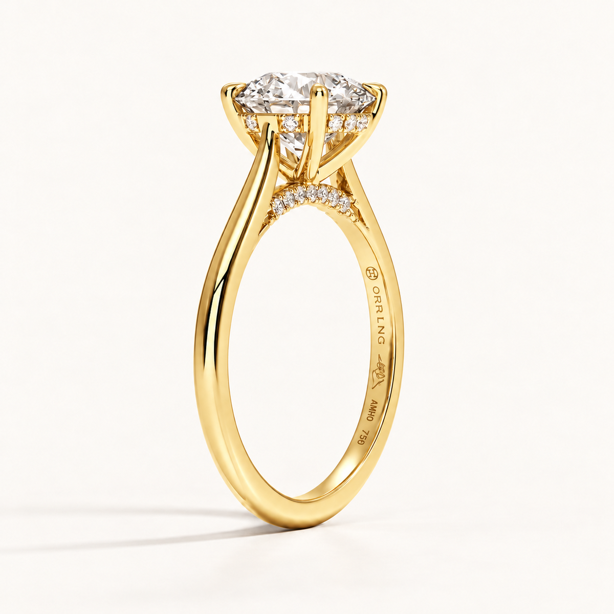 Reverelle 18K yellow gold, subtle Orrling engraving