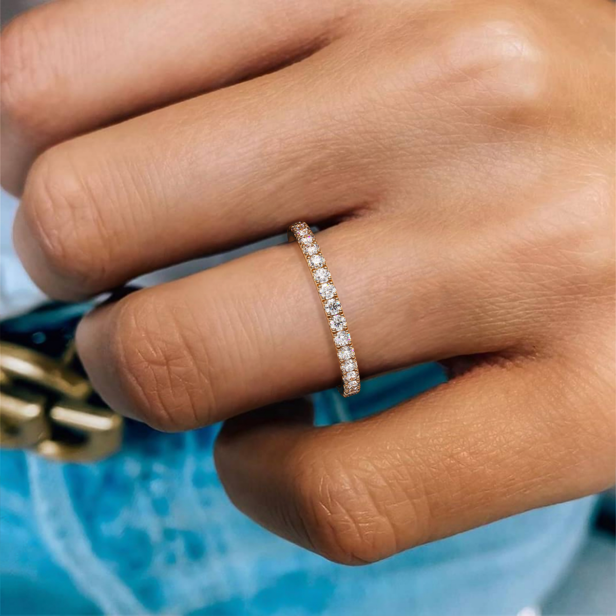 BARI M22 Full Eternity Ring in 18K Rose Gold – worn on hand