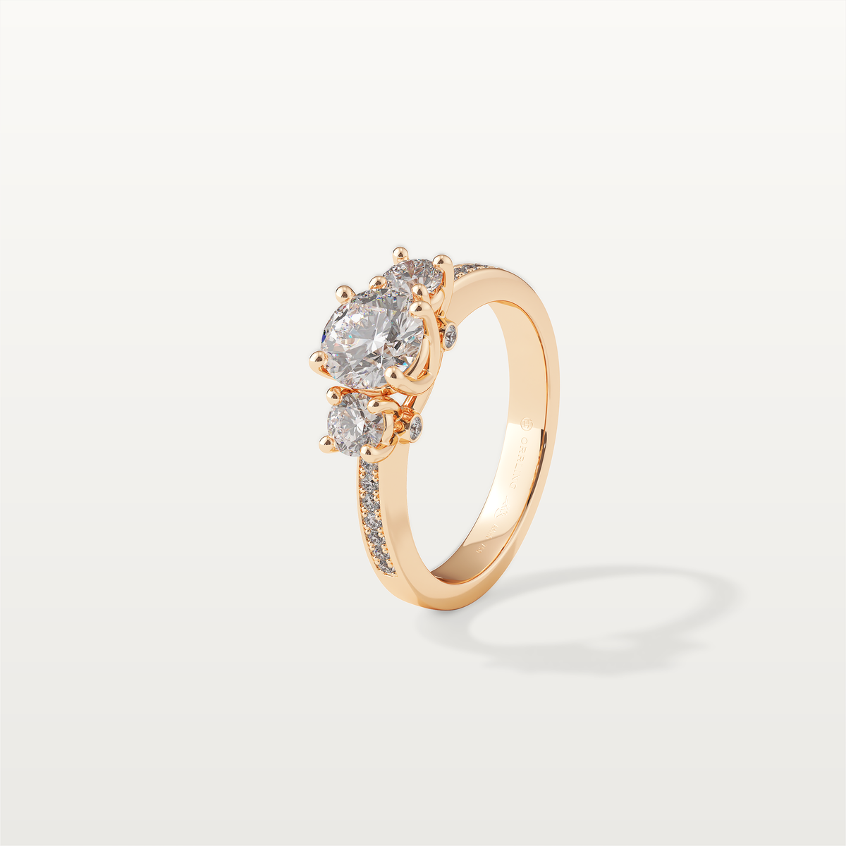 BEATRIX Trilogy Ring in 18K rose gold – three-quarter view
