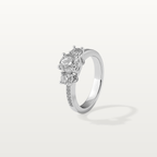 BEATRIX Trilogy Ring in 18K white gold – three-quarter view