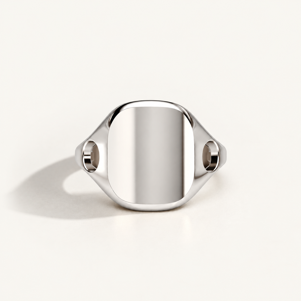 Cusion Void Ring – 18K white gold