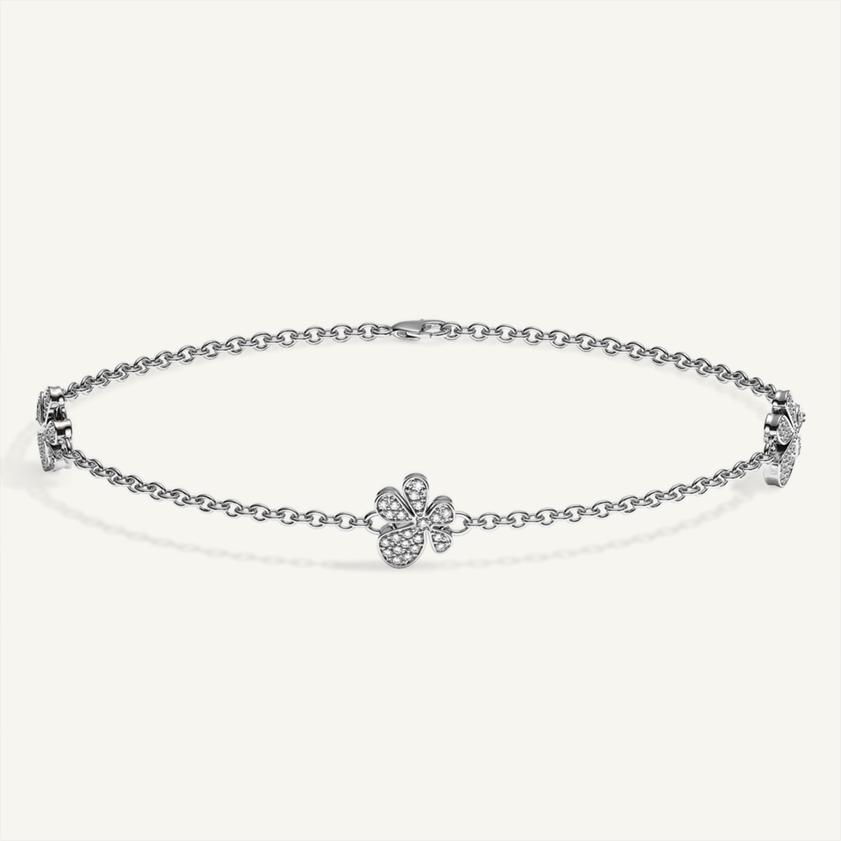 Gisela Pavé Flower Bracelet – White Gold product view 1