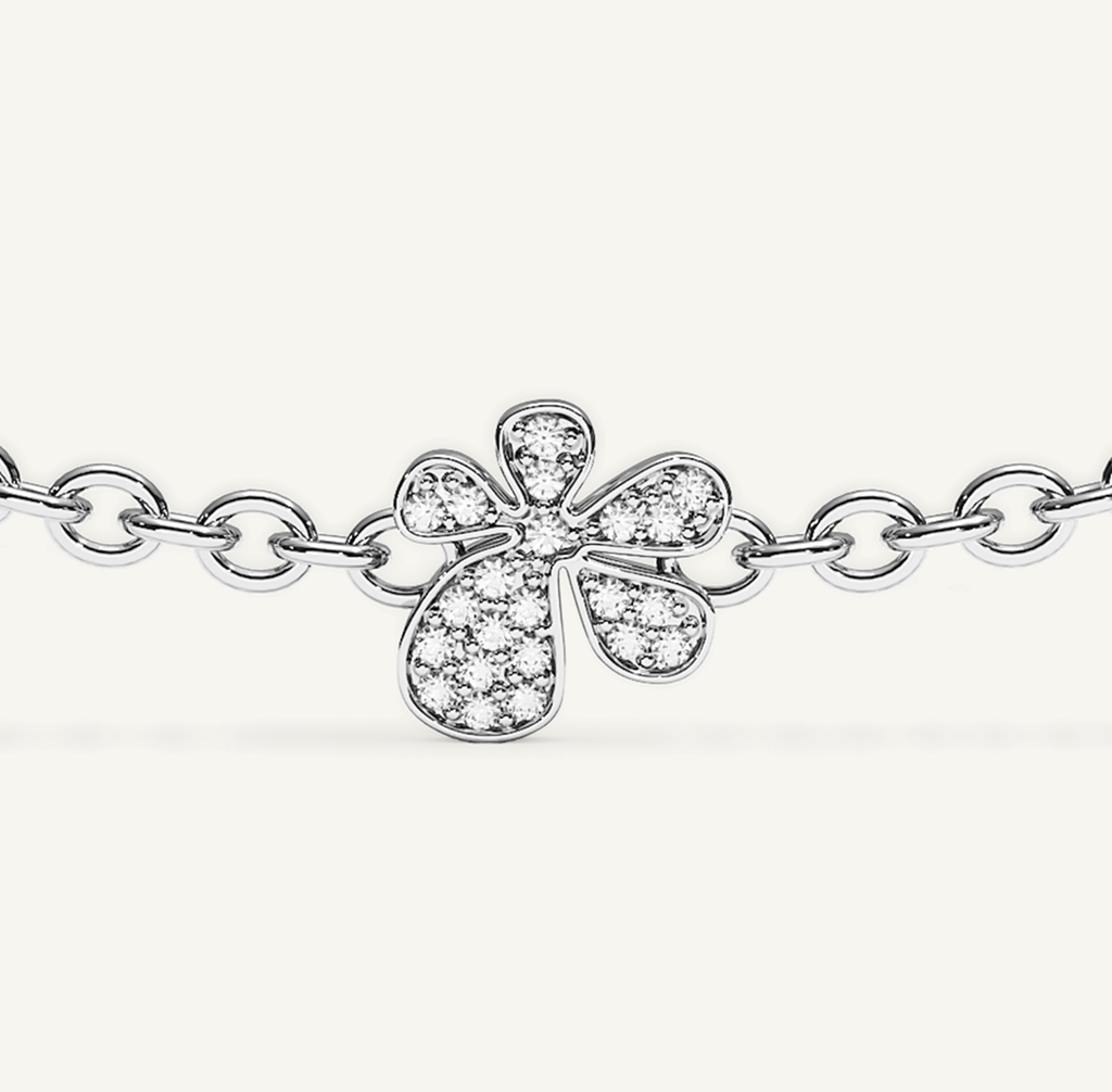 Gisela Pavé Flower Necklace – White Gold product view 1
