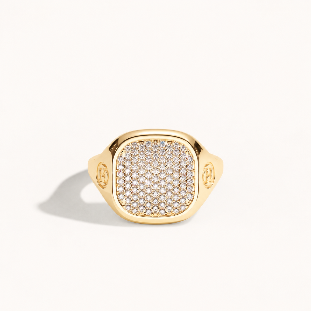Monogram Signet Pavé Ring in 18k yellow gold with diamonds – front view