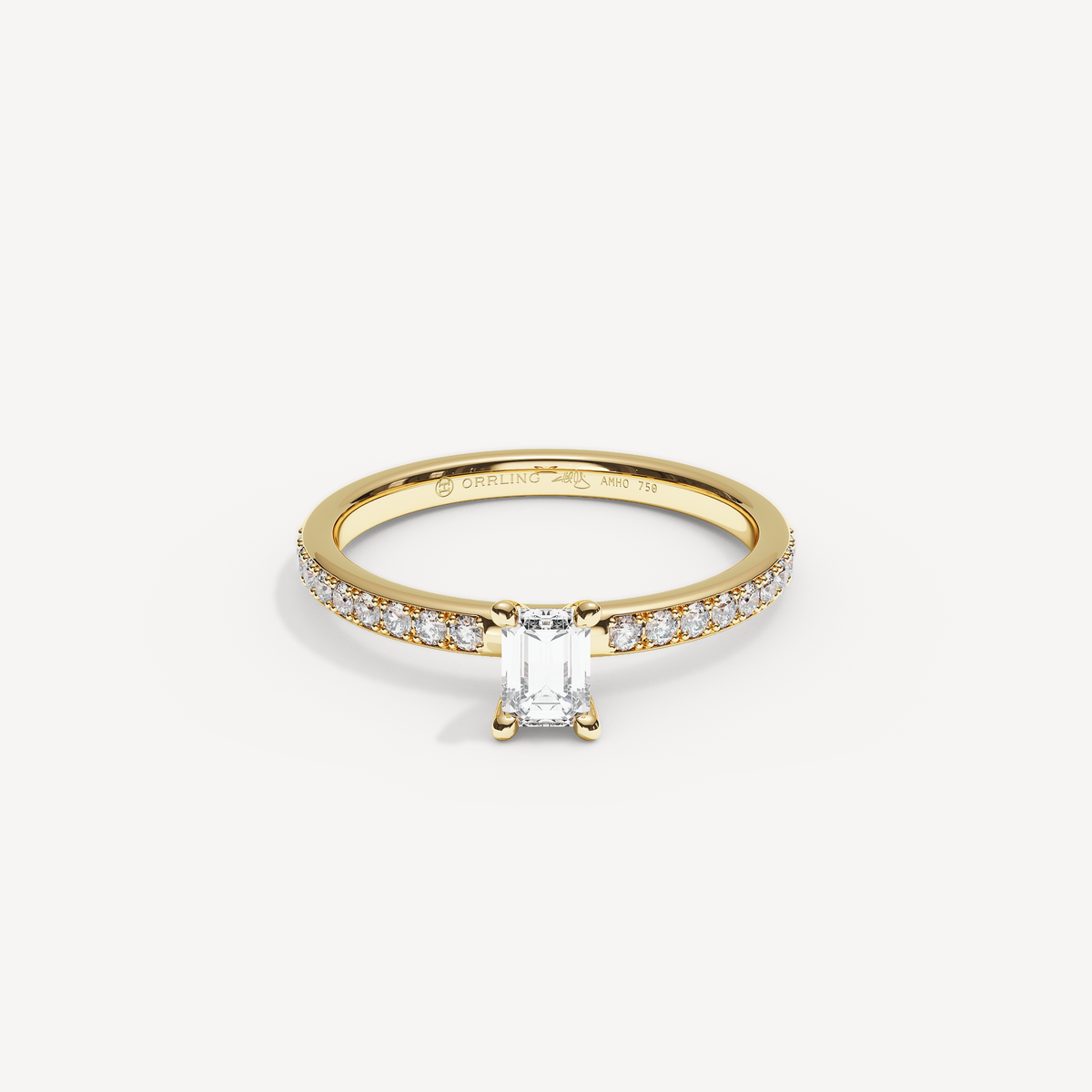 025) REFELLECANAL  92-2. Smaragd 0,30 + 0,01 sidstenar | Yellow Gold | View 0