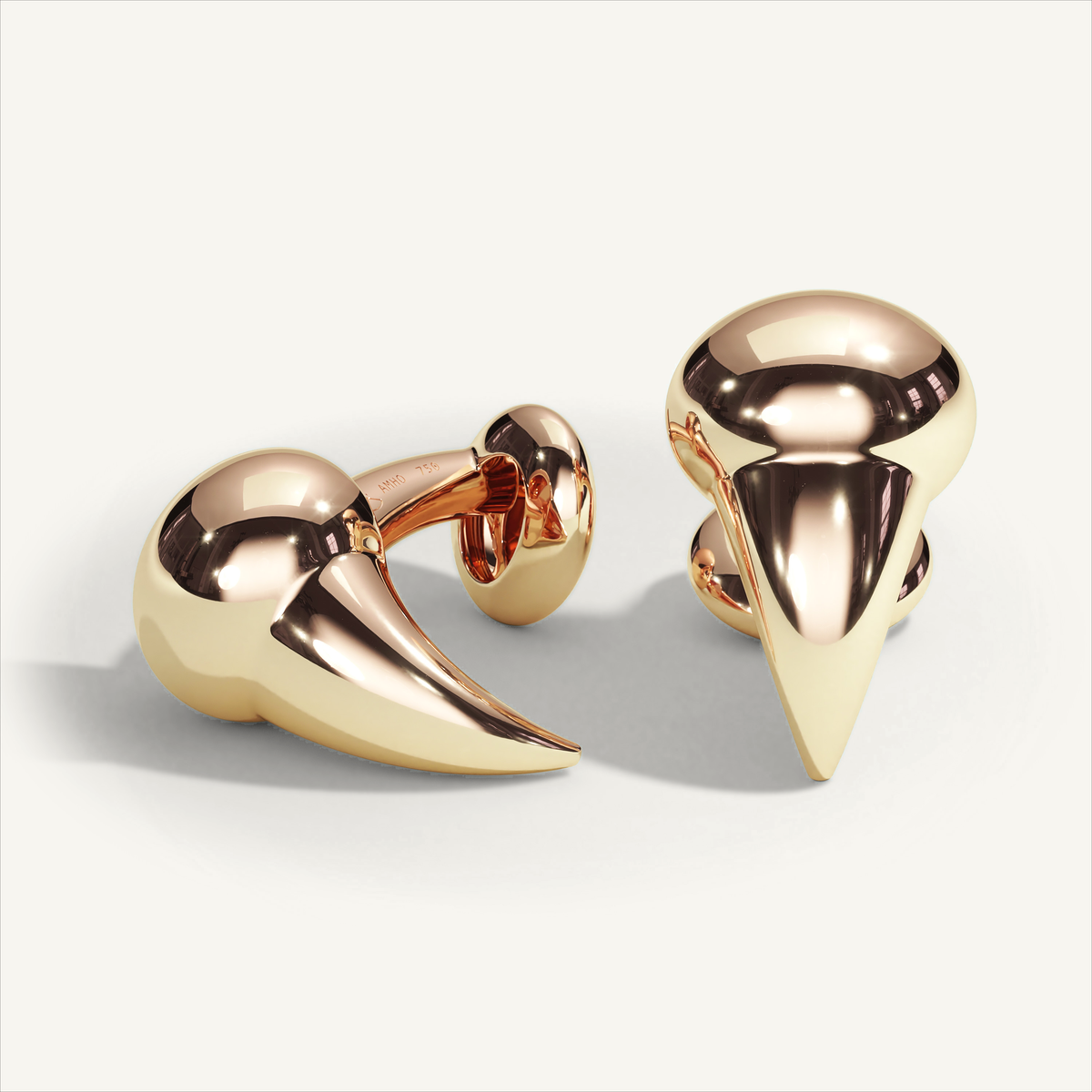 Les Griffe Cufflinks in 18K rose gold, product view