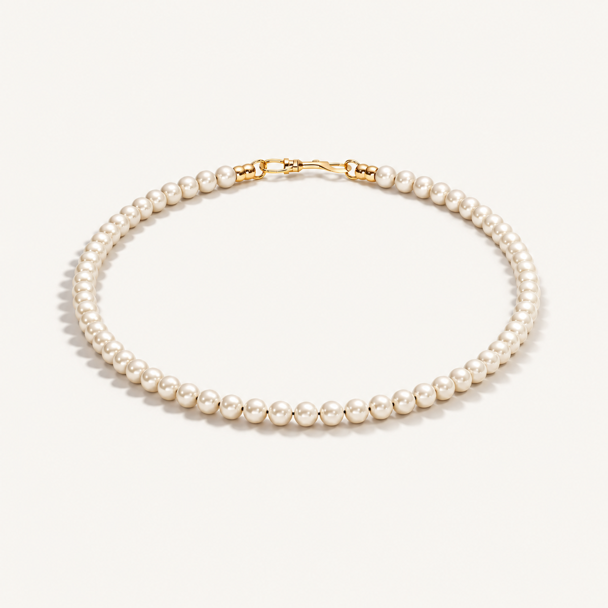 Swivel hook pearl necklace – angle view